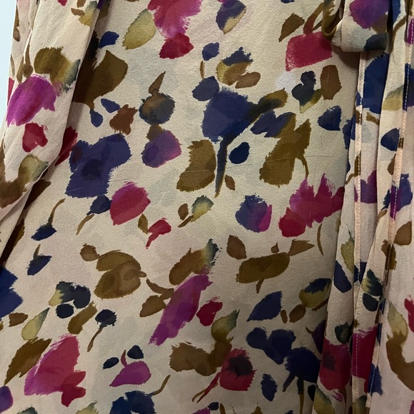 Paper Crown Floral Tie Front Silk Blouse Size Large - Picture 7 of 8